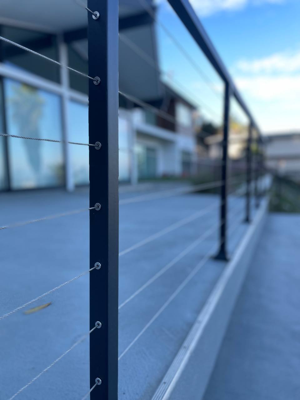 Cable deck railing