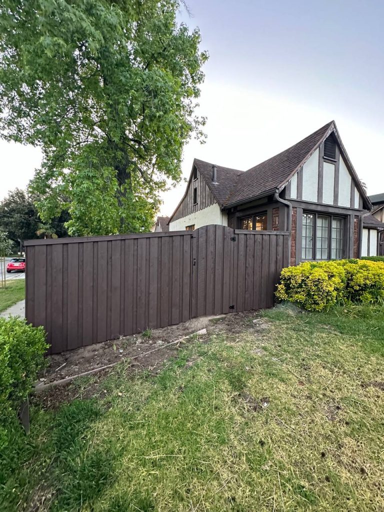 Traditional Wooden Fence in South Pasadena