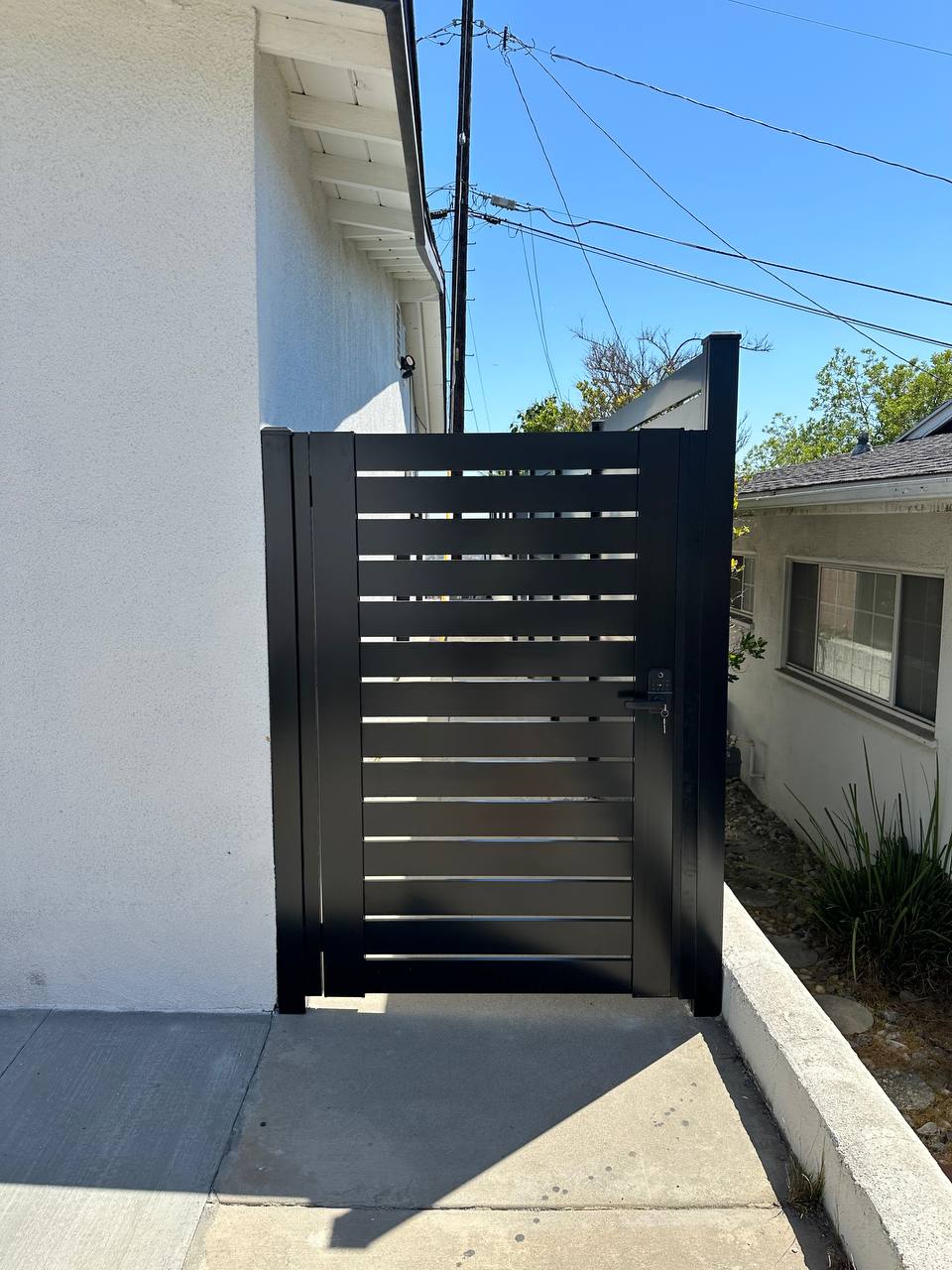 Black Aluminum Gate With Horizontal Slats