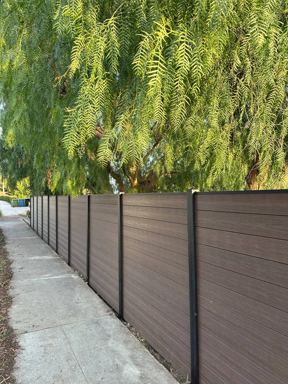 HandyMaestro Fencing Solutions Composite Fence Installation Pasadena