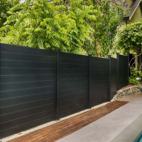 fully-privacy-aluminum-fence