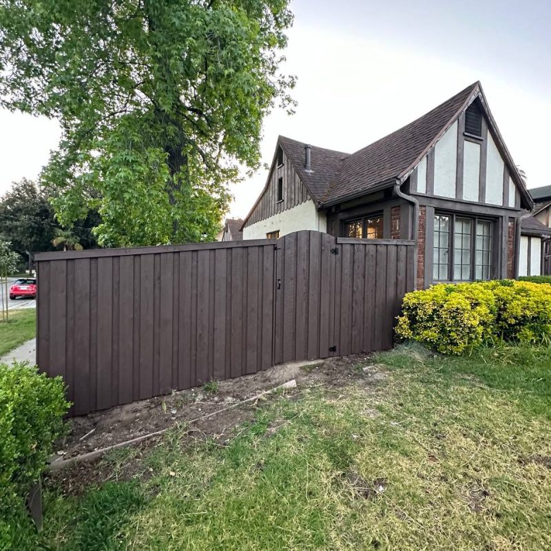 Traditional Wooden Fence in South Pasadena