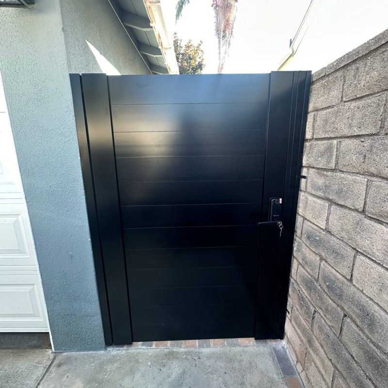 Premium aluminum powder-coated fence gate